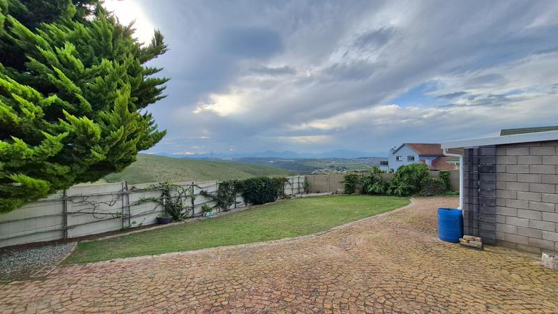 4 Bedroom Property for Sale in Hartenbos Heuwels Western Cape